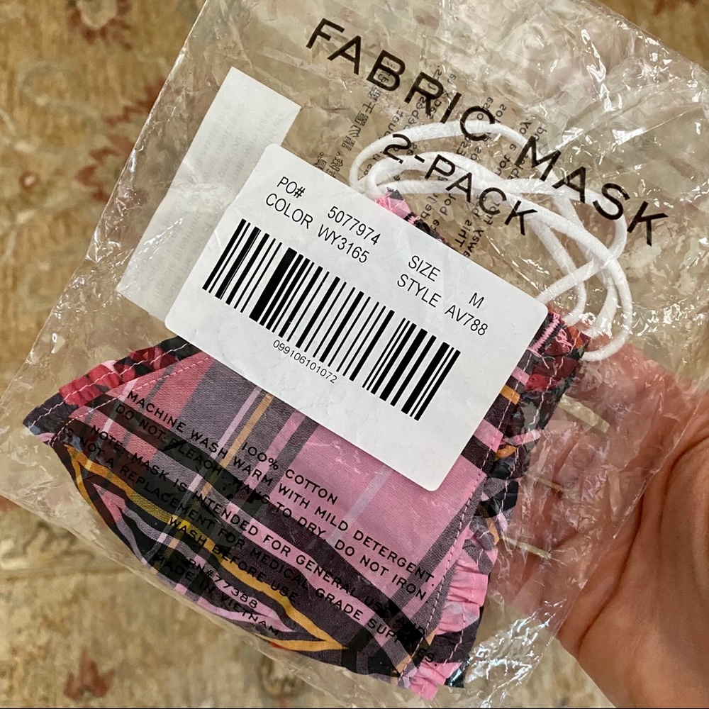 J.Crew 2 Pack Girls Medium Sealed Masks NWT